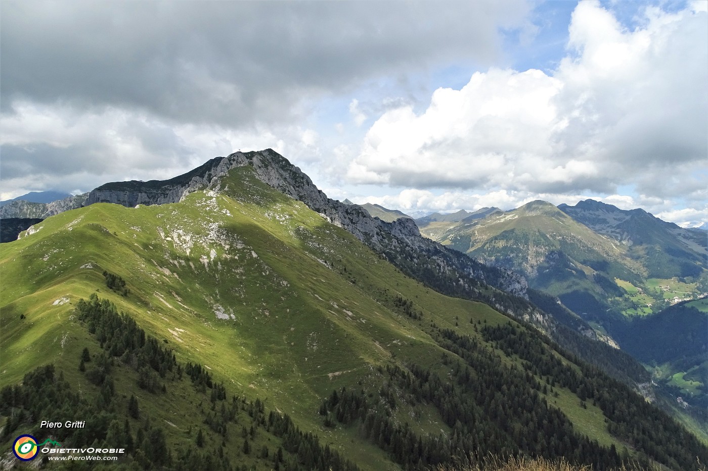 67 Ora il Monte Secco si vede bene....JPG